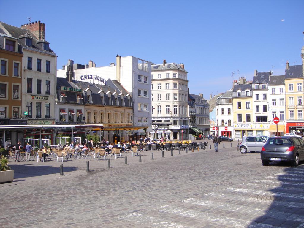 Studio 2 pers en vieille ville parking gratuit - by La Source d'OrFée Boulogne-sur-Mer Esterno foto